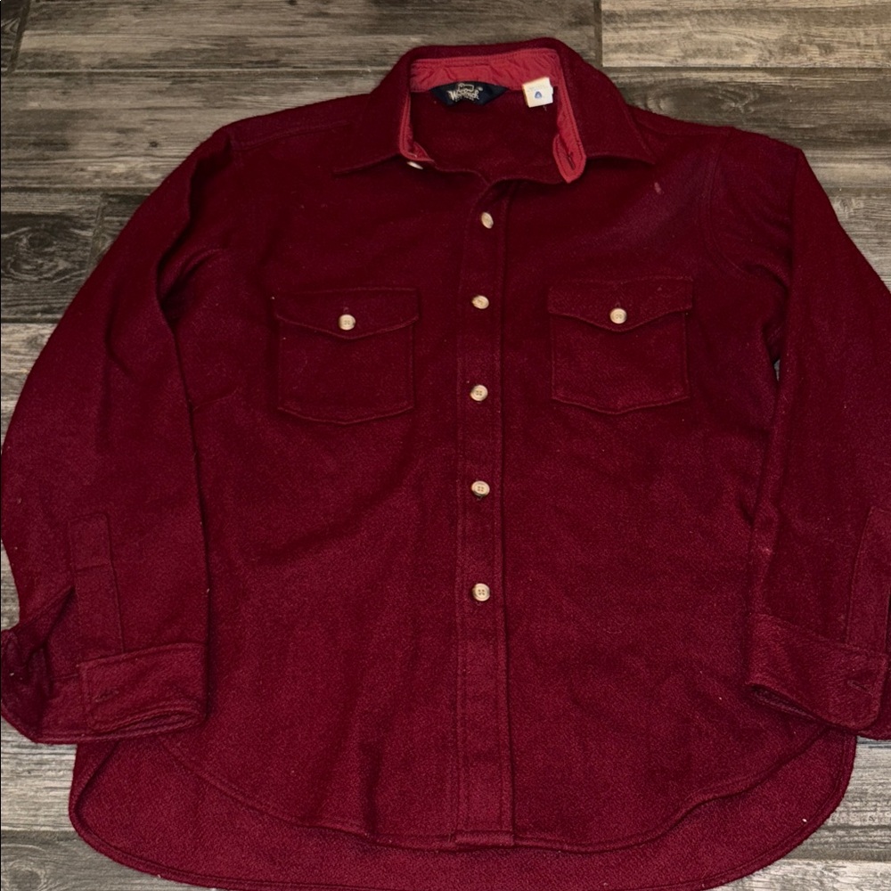 Woolrich Men's Red Shirt vintage wool button. Up think shirt 70s